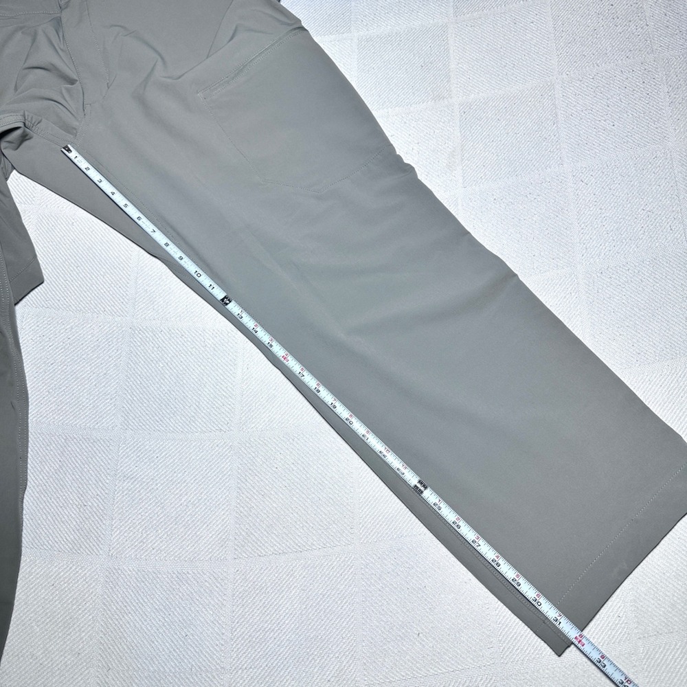 Duluth Trading Flexpedition Pants Men 42x32 Relaxed Fit Cargo Stretch Nylon Gray - Picture 12 of 13